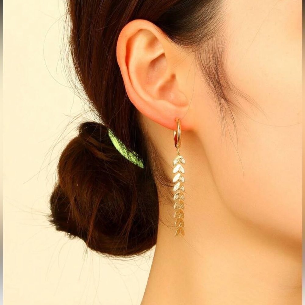 Gold Leaf Drop Earrings A1439